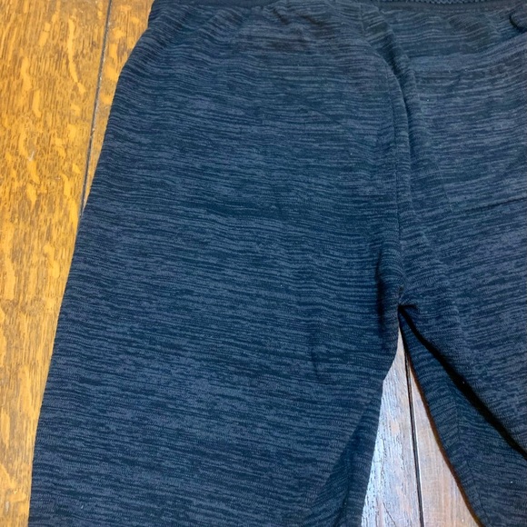 Nike Sportswear Tech Knit Shorts - Picture 8 of 15